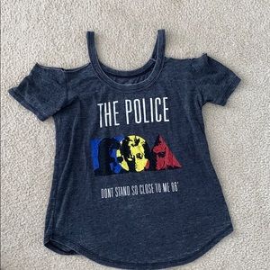 Cut out shoulders band T-shirt